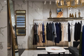 服裝專賣店空間設(shè)計實景圖,服裝專賣店空間設(shè)計