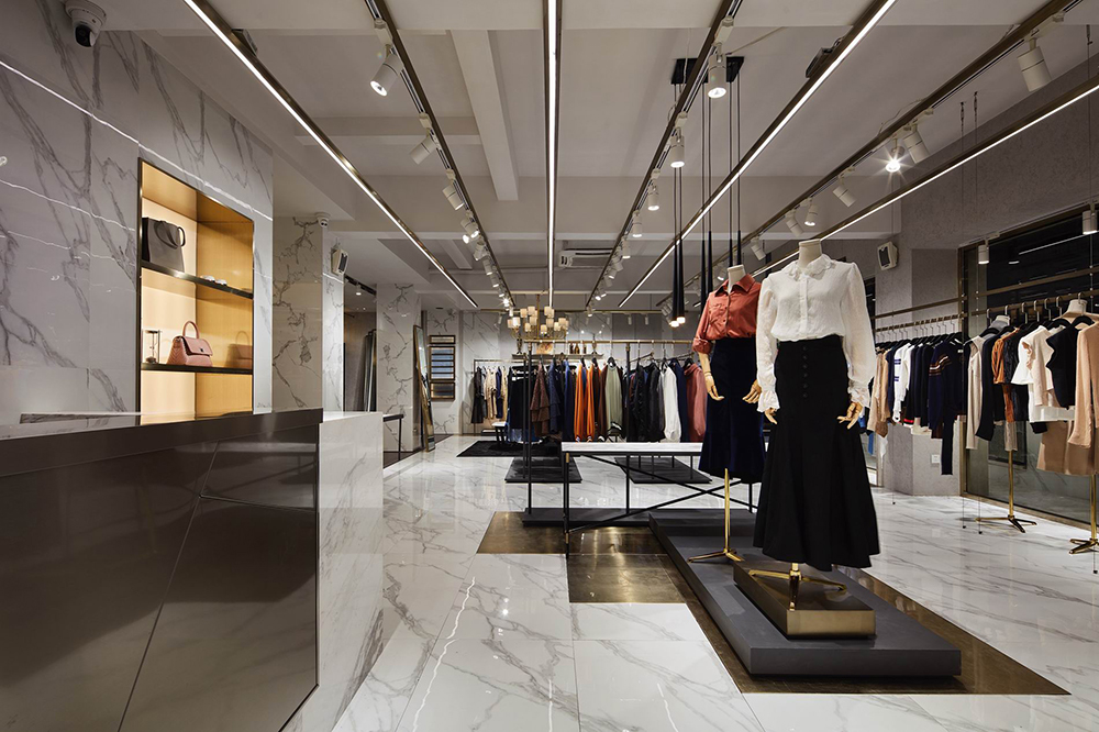 服裝店空間設(shè)計實景圖,服裝店空間設(shè)計實景