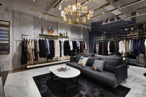 服裝專賣店空間設(shè)計實景圖,服裝專賣店空間設(shè)計實景