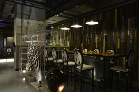 火鍋店裝飾布局圖,火鍋店空間設(shè)計(jì)效果圖