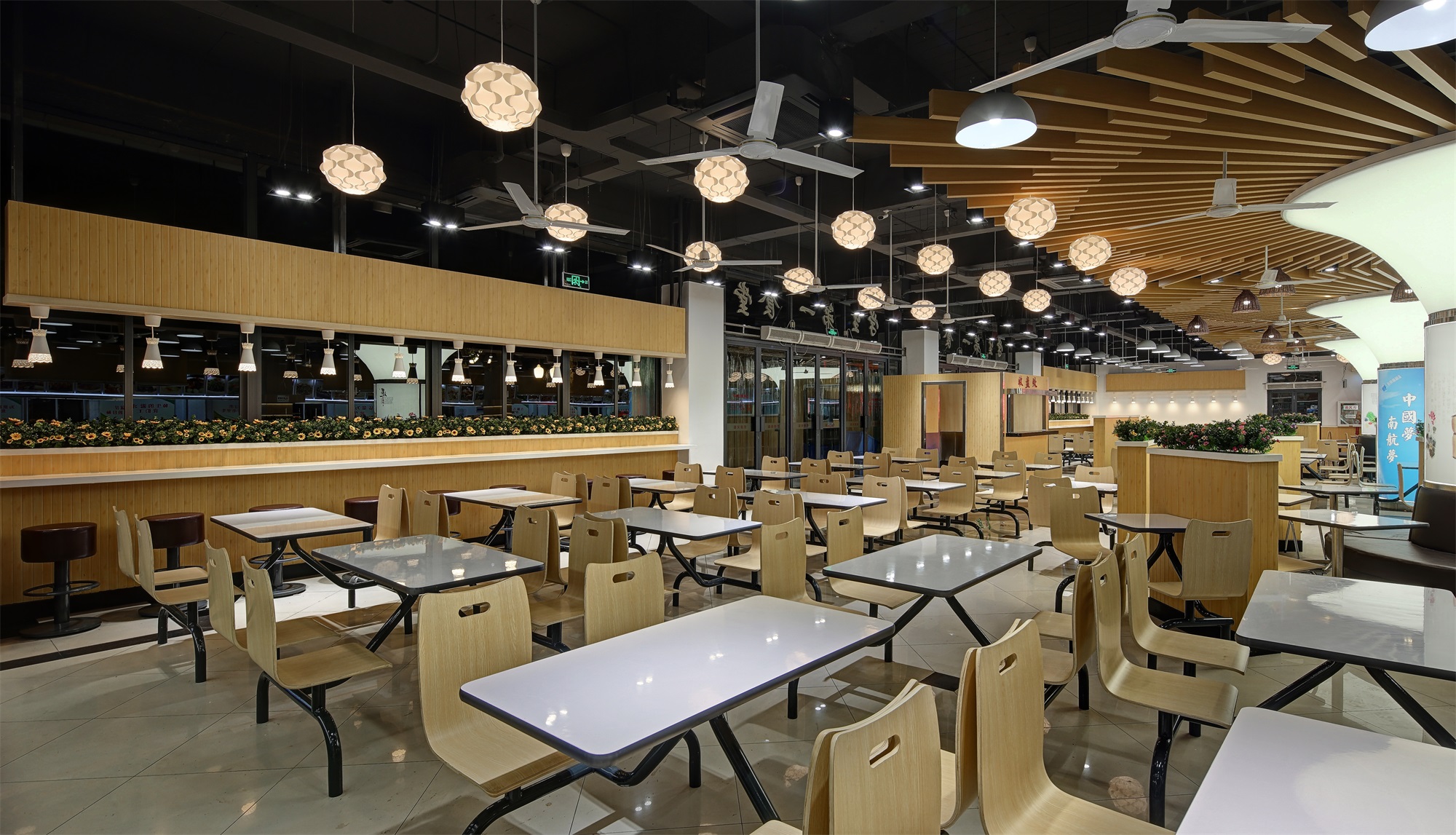 快餐店設(shè)計(jì)案例,快餐店設(shè)計(jì)圖片