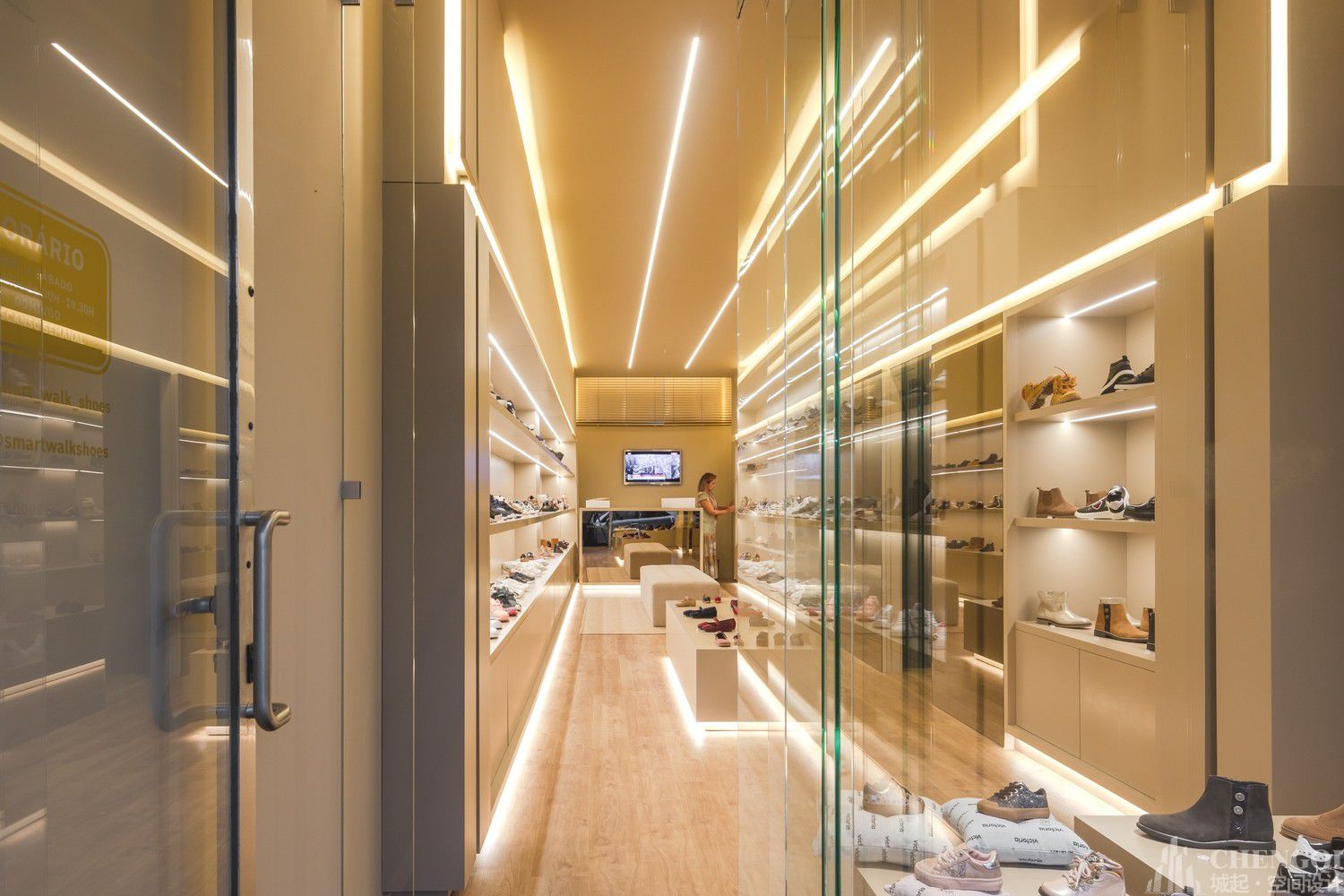 鞋店裝飾設計布局圖,鞋店裝飾設計實景圖