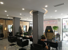 美發(fā)店空間設(shè)計布局圖,美發(fā)店空間設(shè)計實(shí)景圖