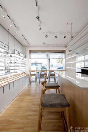 眼鏡店設計實景圖,眼鏡店設計效果圖