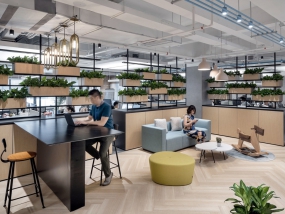 wework風(fēng)格洽談區(qū)設(shè)計圖片