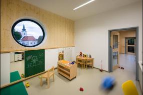 幼兒園教室內(nèi)裝修圖片