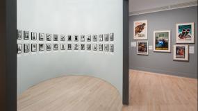 現(xiàn)代產(chǎn)品展廳設計效果圖