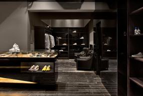 正裝服裝店室內(nèi)裝修設(shè)計(jì)效果圖片