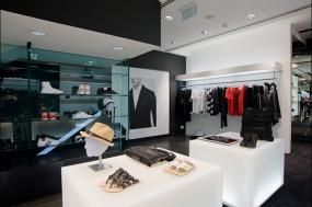 最新服裝店室內(nèi)布置裝修設(shè)計(jì)效果圖片