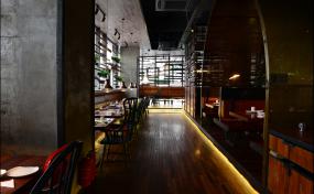 湘菜飯店室內(nèi)隔斷裝飾裝修效果圖圖片