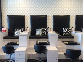 歐式風(fēng)格美甲店室內(nèi)裝修效果圖片