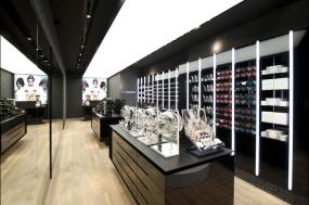 白色簡約化妝品店裝修效果圖