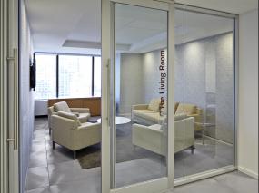 時尚l(wèi)oft風格辦公室高隔斷欣賞