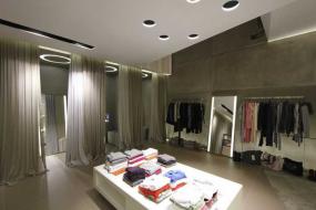 女服裝店室內(nèi)鏡子裝修效果圖片