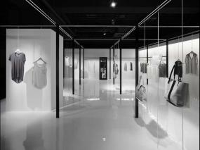 商場女服裝店展示設(shè)計效果圖
