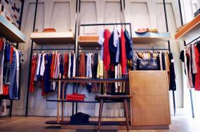女服裝店室內(nèi)墻面漆裝修效果圖片