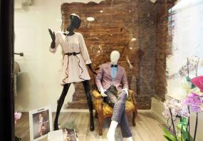 女裝服裝店吊頂設計實景圖