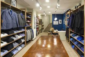 男服裝店現(xiàn)代室內(nèi)裝修效果圖片大全