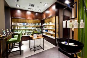 美發(fā)店門面復(fù)古室內(nèi)裝修效果圖片