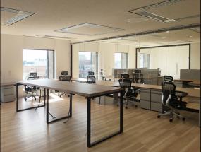員工辦公室簡約室內(nèi)裝修設計圖片