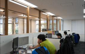 最新辦公室室內(nèi)吊頂設(shè)計(jì)裝修效果圖片