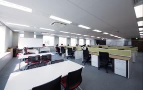個(gè)性時(shí)尚辦公室裝修方案辦公室吊頂設(shè)計(jì)