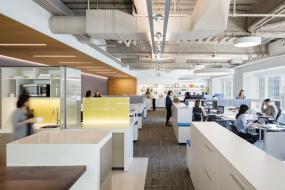 企業(yè)時尚辦公室裝修圖片