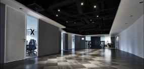 廣告公司辦公室玻璃隔斷裝潢設(shè)計圖