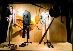 服裝店櫥窗設(shè)計(jì)裝修效果圖