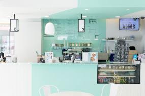 外國奶茶店裝修設(shè)計效果圖大全