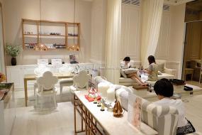 最新小型美甲店裝修設(shè)計(jì)效果圖