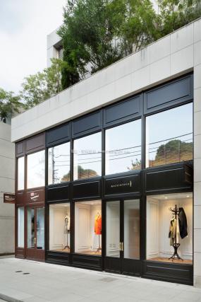 高檔品牌女裝專賣店裝修圖片大全