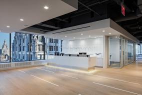 最新辦公室生態(tài)木地板裝飾實(shí)景圖