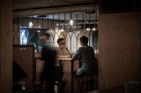廠房式酒吧裝潢設計效果圖片