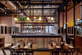 酒店自助餐廳設(shè)計裝潢圖片