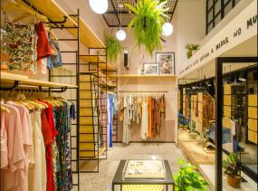 最新服裝零售店效果圖