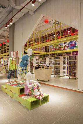精品服裝店裝修效果圖