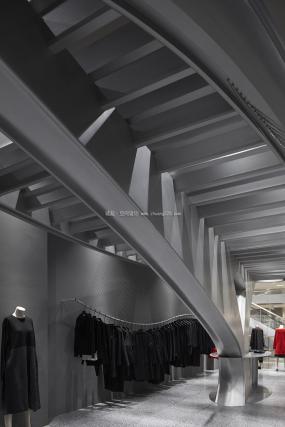 外貿(mào)服裝店裝飾效果圖片
