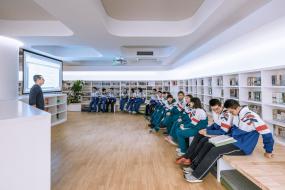 最新圖書館設(shè)計(jì)裝飾效果圖片
