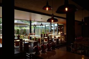 簡約風(fēng)格餐飲店設(shè)計(jì)裝修效果圖