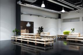 現(xiàn)代公司loft辦公室裝飾效果圖