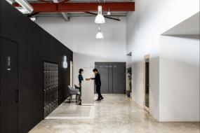 現(xiàn)代loft辦公室裝修布置效果圖