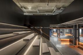 loft風(fēng)格童裝展廳裝修效果圖