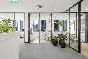 普通企業(yè)辦公室室內裝飾裝修設計效果圖