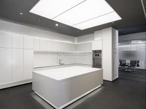 辦公室室內(nèi)工位裝飾設(shè)計(jì)圖片