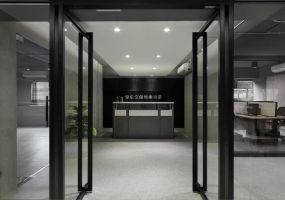 小型loft辦公室裝修