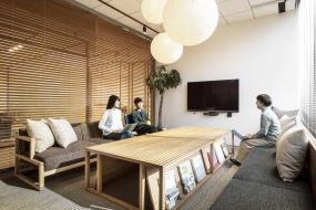 廠房辦公室裝修效果圖現(xiàn)代簡約風格圖片