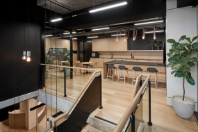 裝修公司辦公室工業(yè)風(fēng)格效果圖片