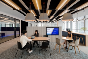 工廠辦公室裝修風(fēng)格圖片