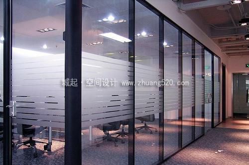 <a href=http://m.tt45tt.cn target=_blank class=infotextkey>辦公室裝修</a>玻璃選擇